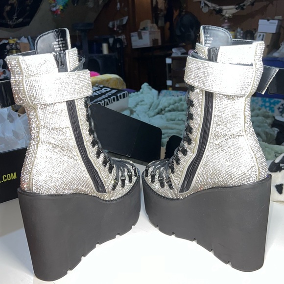 ✨NIB✨ Crystal Traitor Wedge Boots - Picture 5 of 11